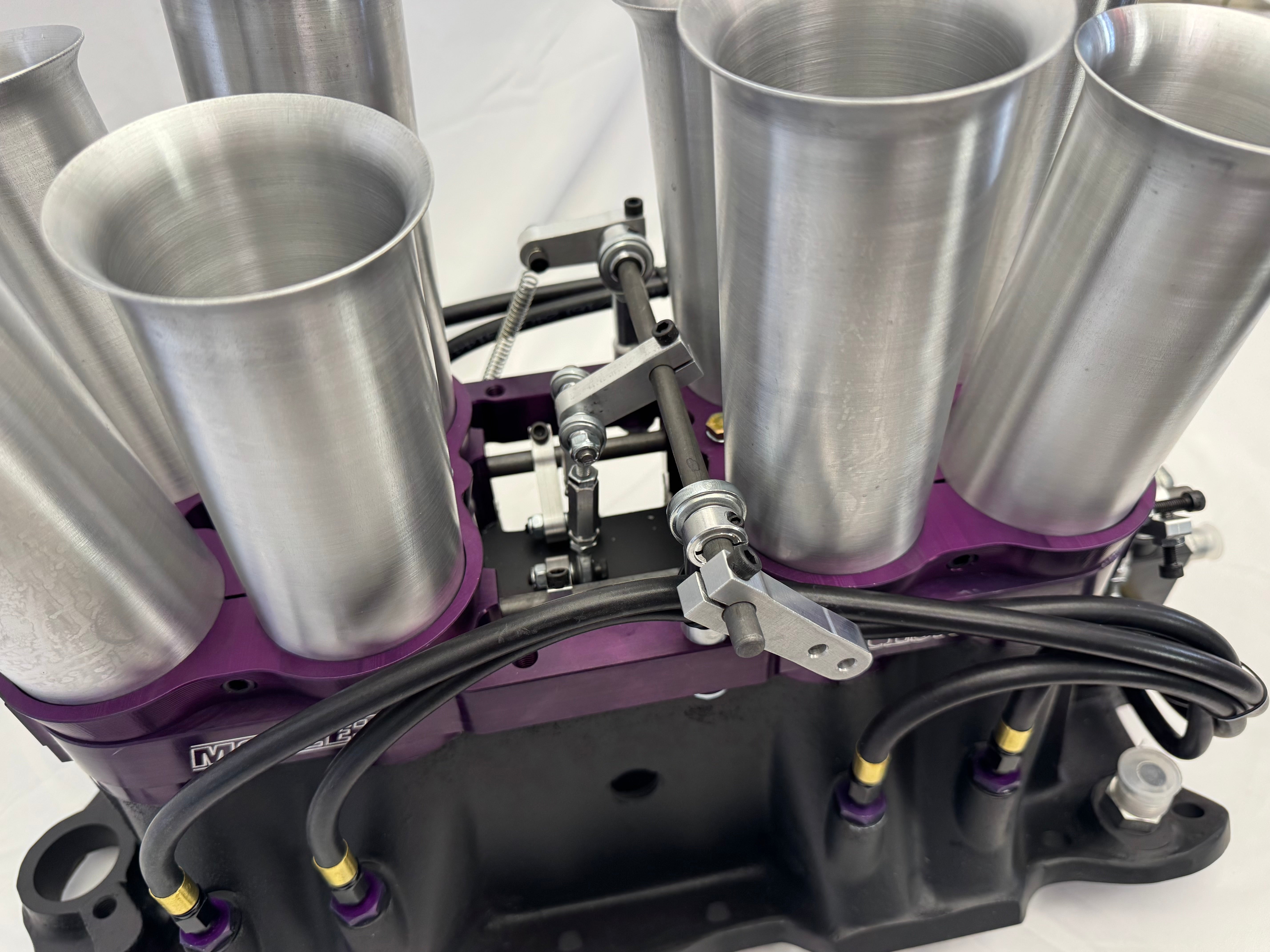 McGEE SBC 305 RaceSaver Injector Manifold Package – McGEE Racing